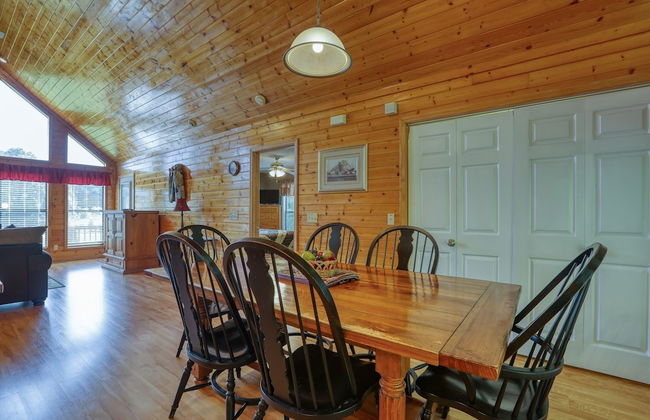Moosetrax - 3 Bedrooms, 2 Baths, Sleeps 6 Cabin by RedAwning - Foto 19