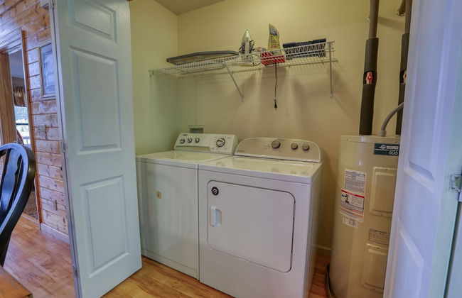 Moosetrax - 3 Bedrooms, 2 Baths, Sleeps 6 Cabin by RedAwning - Foto 22