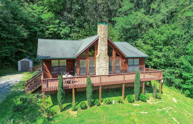 Moosetrax - 3 Bedrooms, 2 Baths, Sleeps 6 Cabin by RedAwning - Foto 1