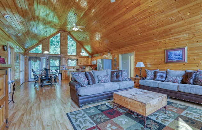 Moosetrax - 3 Bedrooms, 2 Baths, Sleeps 6 Cabin by RedAwning - Foto 11