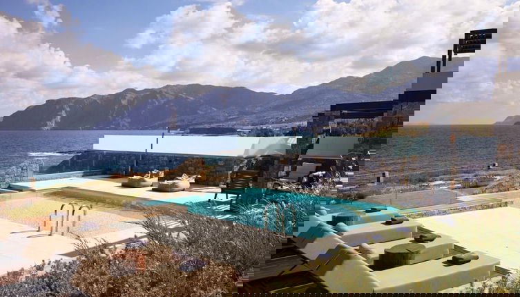 Foto 1 - Kalloni - Beautiful Waterfront 3 bed Room Villa