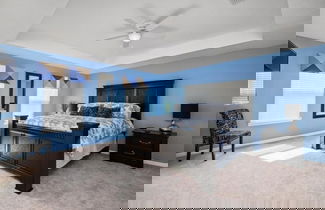 Foto 2 - Fabulous 6 Bed Pool Home With Game Room 6 Bedroom Home by RedAwning