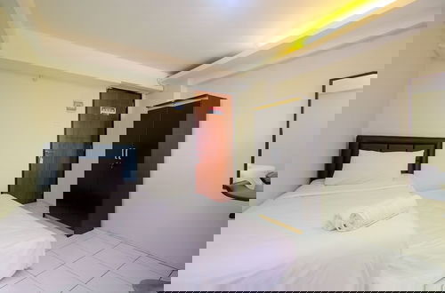 Foto 3 - Comfortable Studio At Kebagusan City Apartment