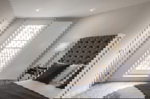 Foto 12 - Modern Family Home in Kensington