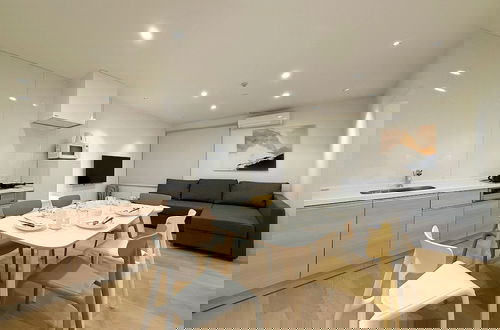 Foto 1 - Nikke 302