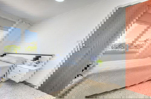 Foto 3 - Apartment With Scenic View