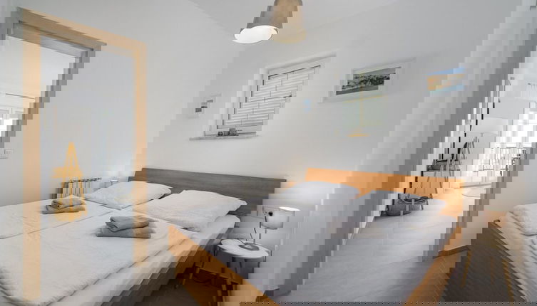 Foto 1 - Cosy Apartment With Fenced Garden