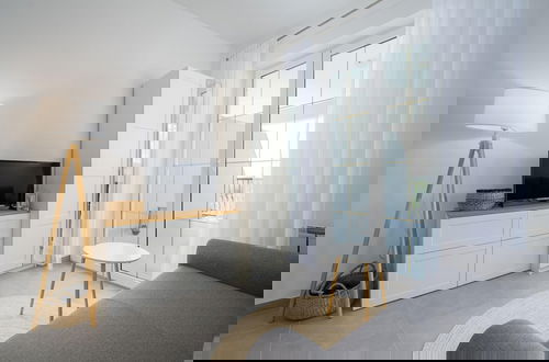 Foto 7 - Cosy Apartment With Fenced Garden
