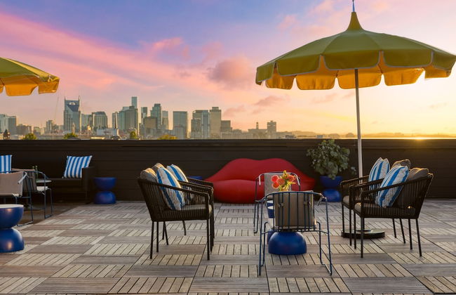 The Carter 303 by Avantstay 1BR Balcony - Photo 28