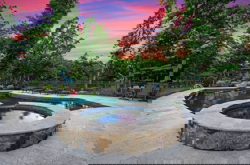 Photo 13 - Paradise Pointe by Avantstay Lakefront Views Playset