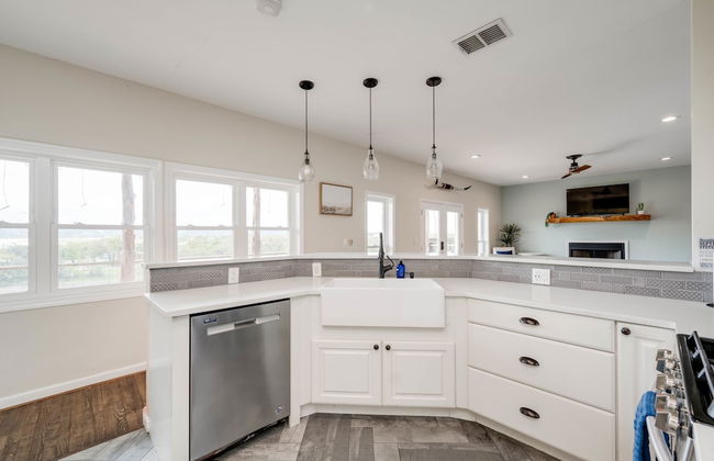 5 King 3 5b Firepit Nearby Pickleball Opens Feb 25 Lvl2 EV Charger Pool w Lake Views - Foto 67