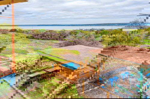 Photo 1 - 5 King 3 5b Firepit Nearby Pickleball Opens Feb 25 Lvl2 EV Charger Pool w Lake Views