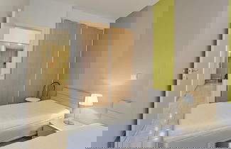 Foto 3 - Inviting Apartment in Blankenberge