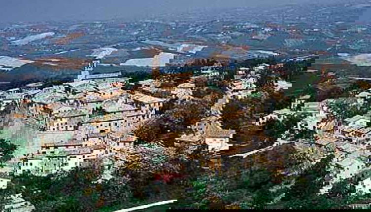 Photo 1 - Apartment in Fratte Rosa With Apennine Views