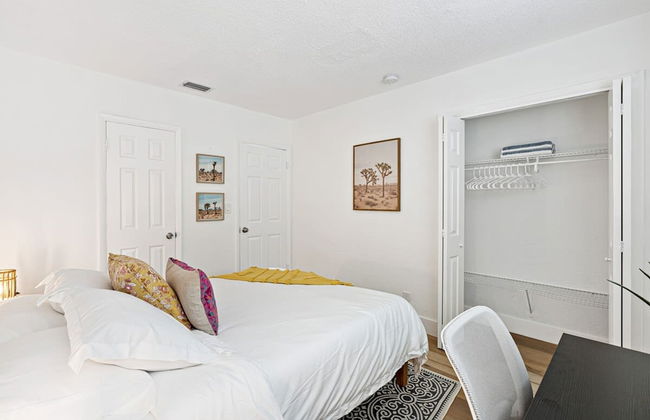 Stylish 2 BR Condo - Close to Riverwalk - Foto 15