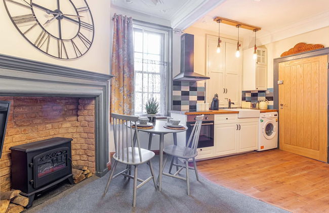 Host Stay Merchant House Studio - Photo 4