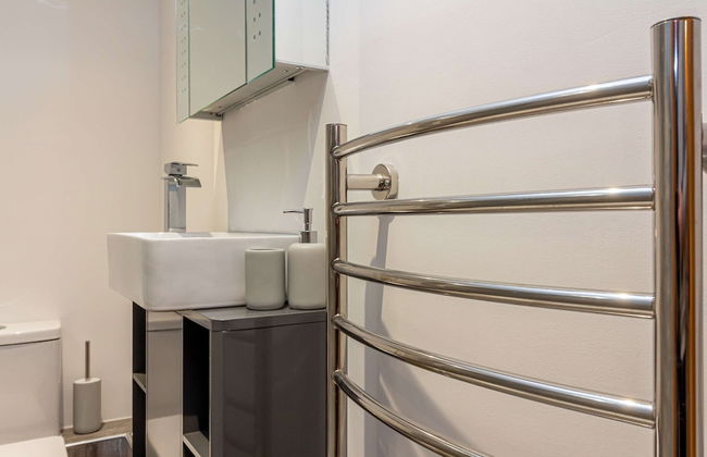 Host Stay Merchant House Studio - Photo 17