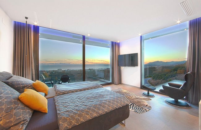 Villa in Marbella With Private Heated Pool - Foto 2