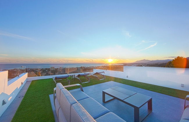 Villa in Marbella With Private Heated Pool - Foto 17