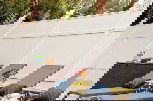 Foto 47 - Sleeps 18! Pool, Hottub, Game Room, Blocks to Beach Vilano Villa by Avantstay