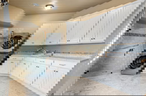 Photo 54 - Cleveland Vista by Avantstay Pool Hot Tub Fire Pit Panoramic Views