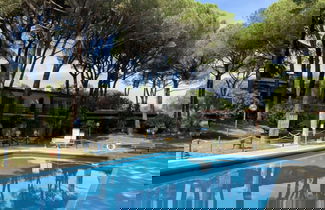 Foto 1 - Lovely Flat Bungalow Type in Residence With Pool