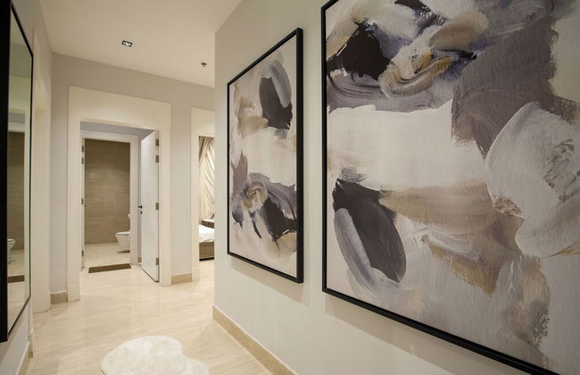 Luxurious Two Bedroom Apartment Al malqa - Photo 3