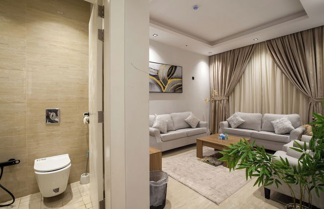 Luxurious Two Bedroom Apartment Al malqa - Photo 10