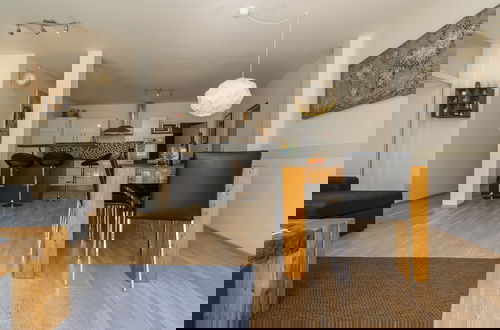 Photo 22 - Spacious Apartment With Mountain View