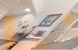 Photo 3 - Stylish 1-bed With a Roof Terrace
