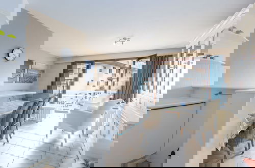 Foto 5 - Spacious Apartment With View