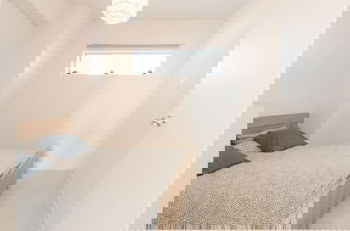 Foto 5 - Modern Apartment on sea Wall in Ostend
