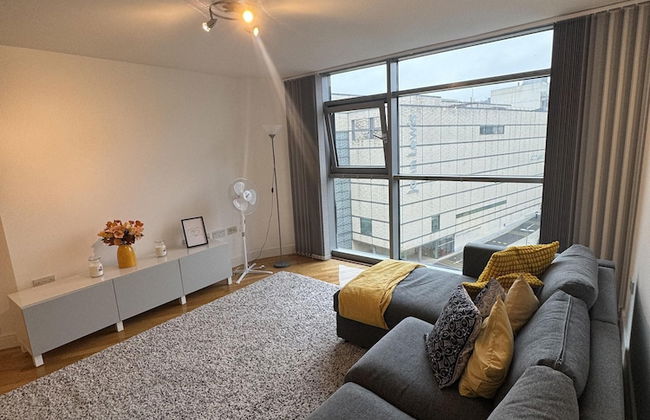 Bute Terrace Apartment - Cardiff City Center - Photo 7