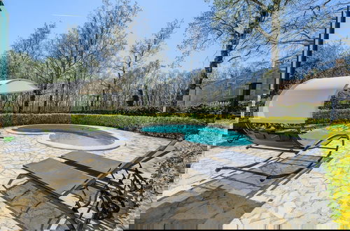 Photo 19 - Amazing Villa With Swimming Pool