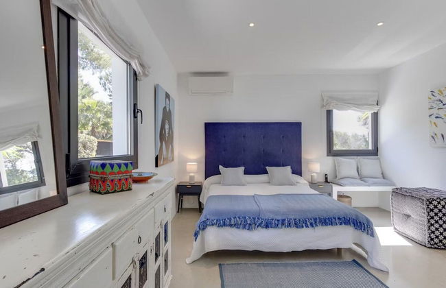 Ibizian Villa With Sea-views - Photo 5