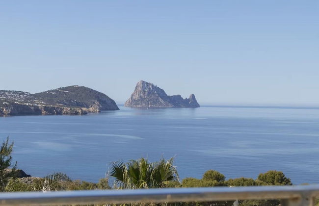 Ibizian Villa With Sea-views - Photo 39