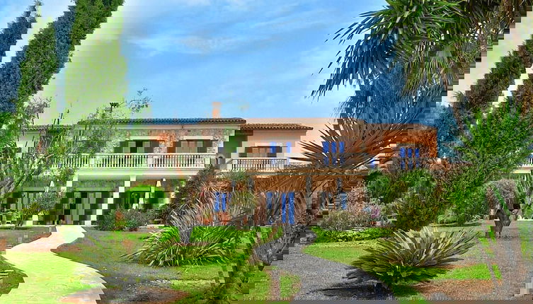 Foto 1 - Exquisite Villa With Views