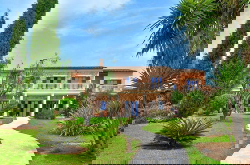 Foto 1 - Exquisite Villa With Views