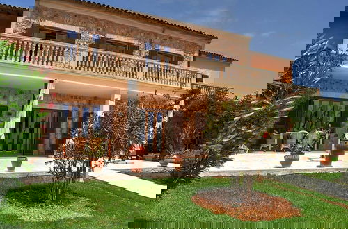 Foto 38 - Exquisite Villa With Views