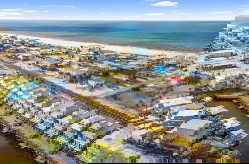 Foto 14 - Beach House - Waterside Paradise by PHG