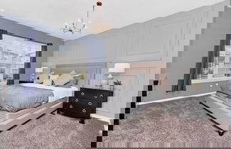 Foto 3 - Never Get Bored 9 Bed Pool, Spa, Games! 9 Bedroom Villa