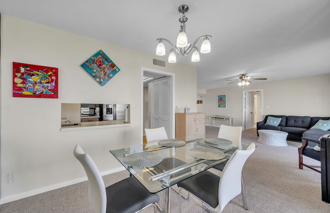 Gulf-view Condo With Resort-style Amenities 2 Bedroom Condo - Photo 26