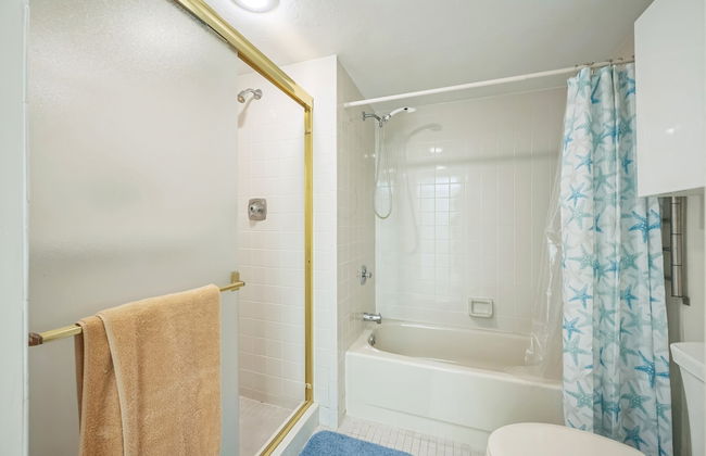 Gulf-view Condo With Resort-style Amenities 2 Bedroom Condo - Photo 22