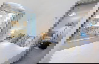 Foto 3 - Stunning Villa With Modern Decor