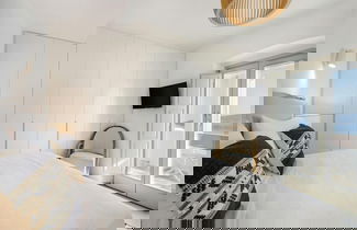 Foto 2 - Stunning Villa With Modern Decor