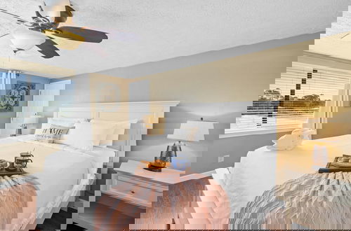 Foto 2 - Lagoon Cocoon by Book That Condo
