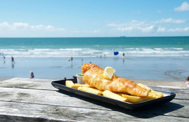 Seaside Retreat - Five Minutes to Beach Village - Foto 44