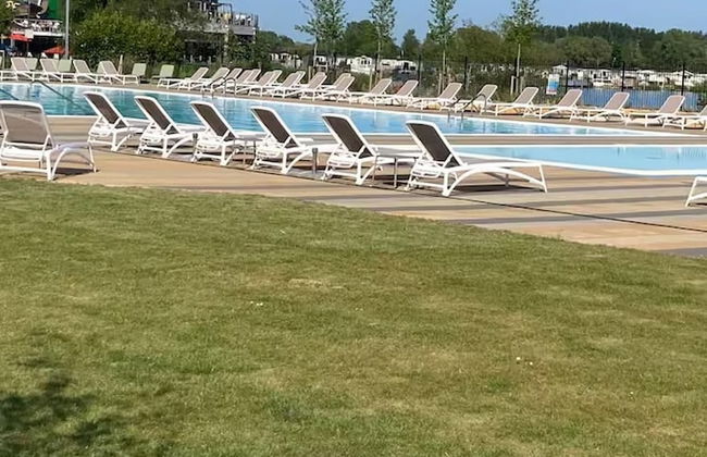 Caravan-sleep8-hottub-freep-balcony-familyfriendly - Foto 8