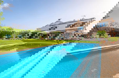 Foto 2 - Reynes in Mallorca With 3 Bedrooms and 2 Bathrooms