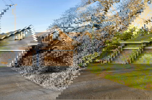 Photo 53 - Valley of the Moon by Avantstay Tranquil Escape, Large Yard w/ Hot Tub & Fire Pit